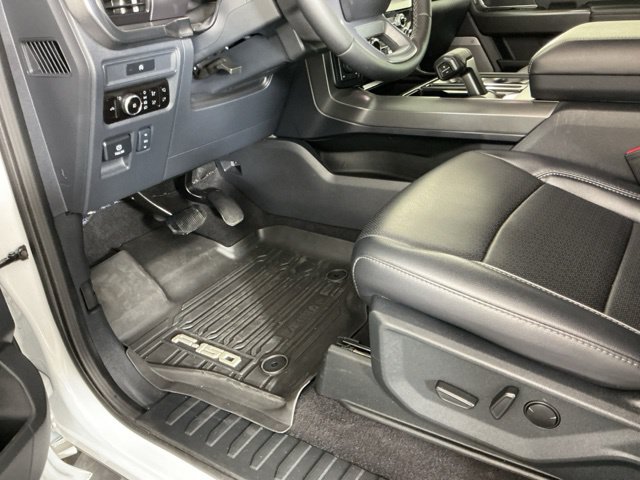 Used 2025 Ford F150 Lariat AWD/4WD image 16
