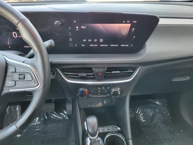 Used 2024 Buick Encore GX Preferred w/ Comfort Package AWD/4WD image 17