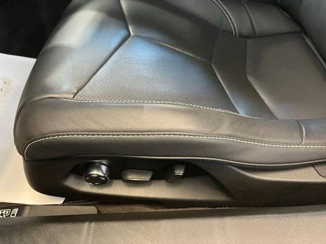 Used 2024 Chevrolet Corvette Stingray Preferred Cpe w/ Z51 Performance Package RWD image 16