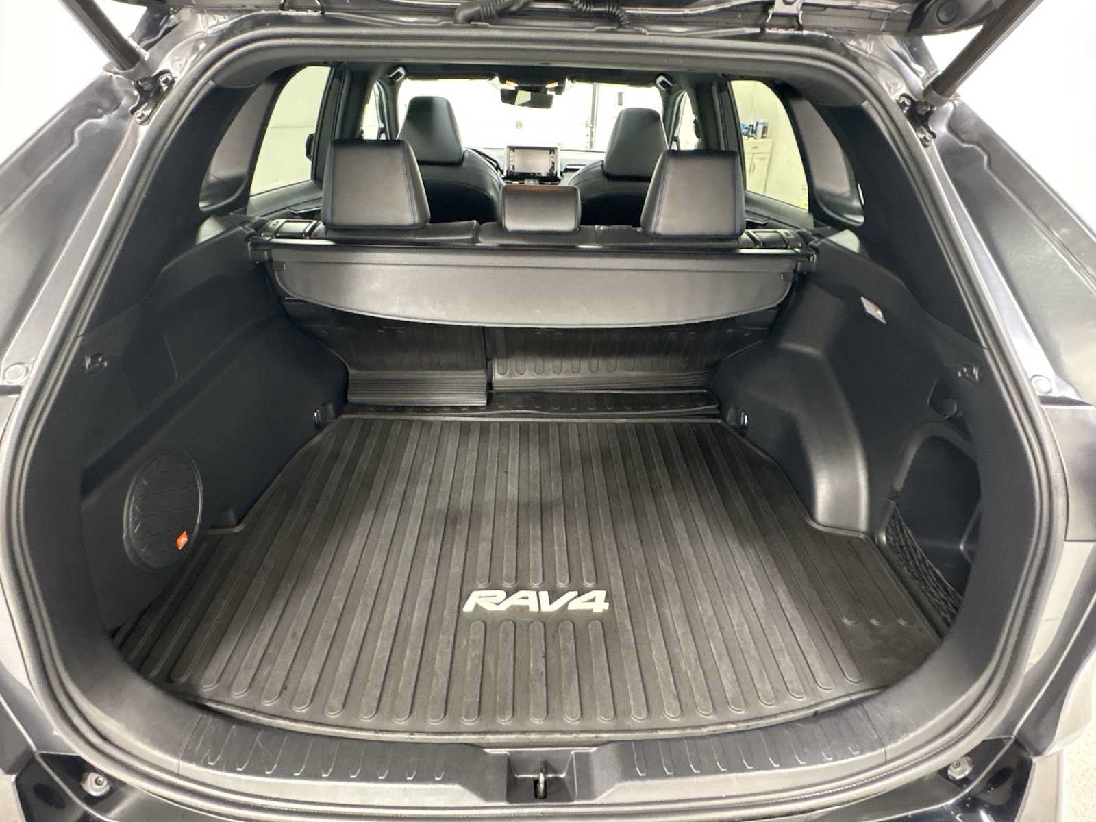 Used 2021 Toyota RAV4 XSE AWD/4WD image 28