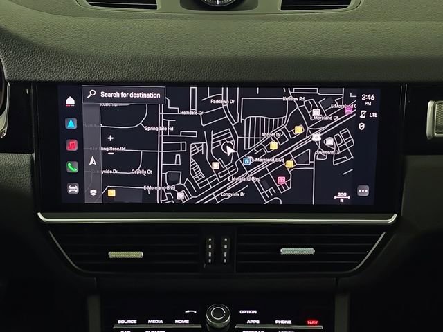 Certified 2023 Porsche Cayenne Platinum Edition image 21