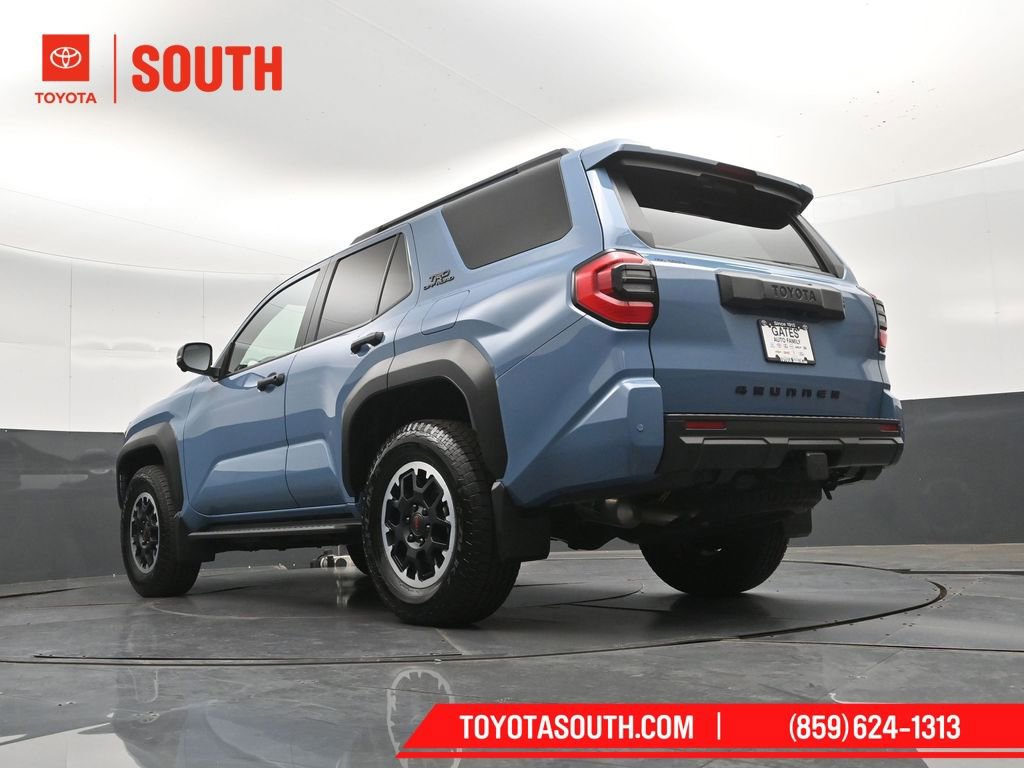 Used 2025 Toyota 4Runner TRD Off-Road Premium image 47