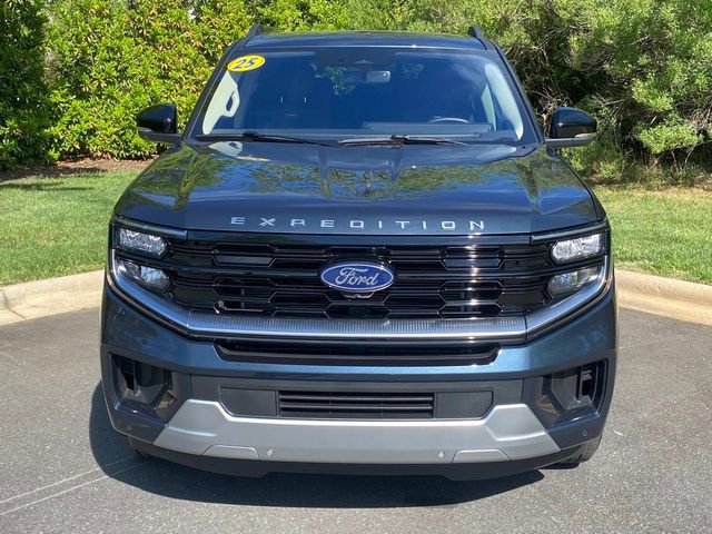 Used 2025 Ford Expedition Platinum w/ Platinum Ultimate Package image 2