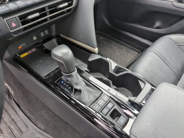 Used 2025 Toyota Camry XSE w/ Premium Plus Package AWD/4WD image 18