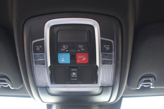 Used 2025 RAM 2500 Laramie AWD/4WD image 39