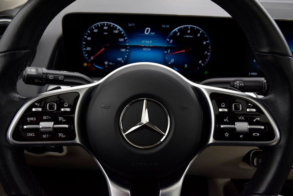Certified 2022 Mercedes-Benz GLB 250 image 22