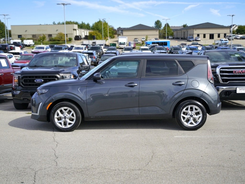Used 2023 Kia Soul LX w/ Option Group 015 image 9