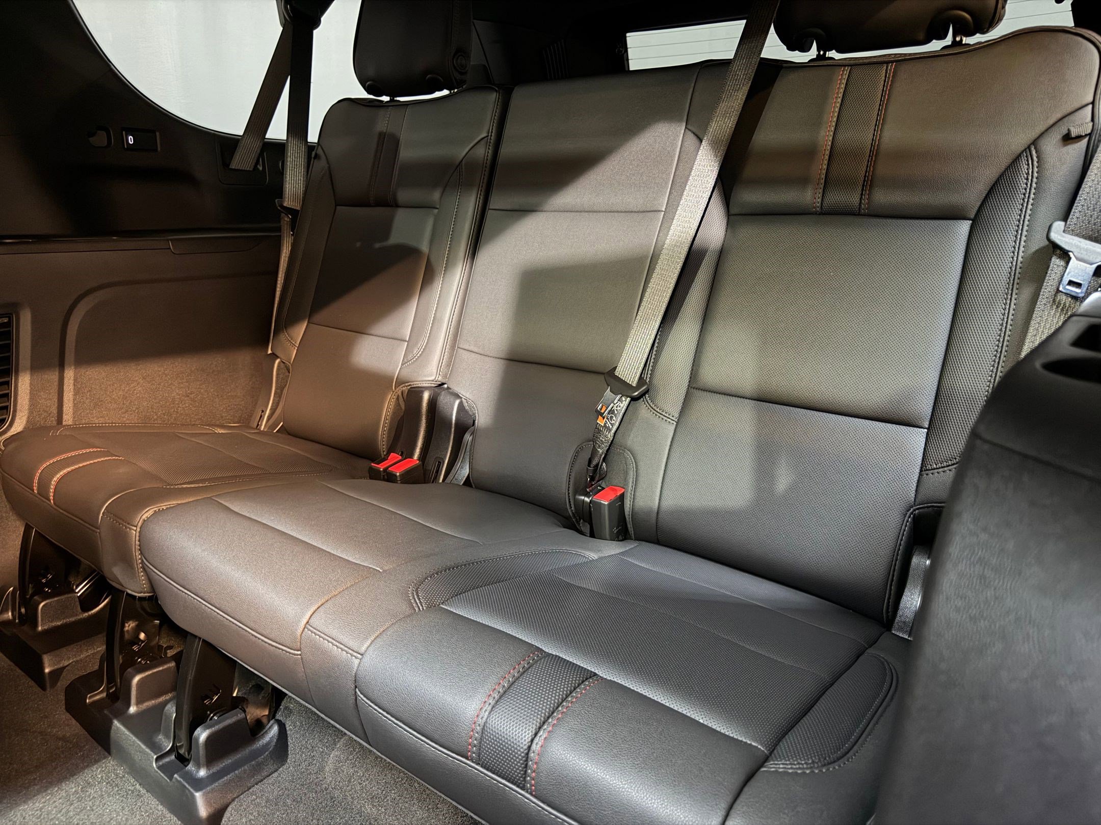 Used 2025 Chevrolet Suburban RST w/ Comfort Package image 41