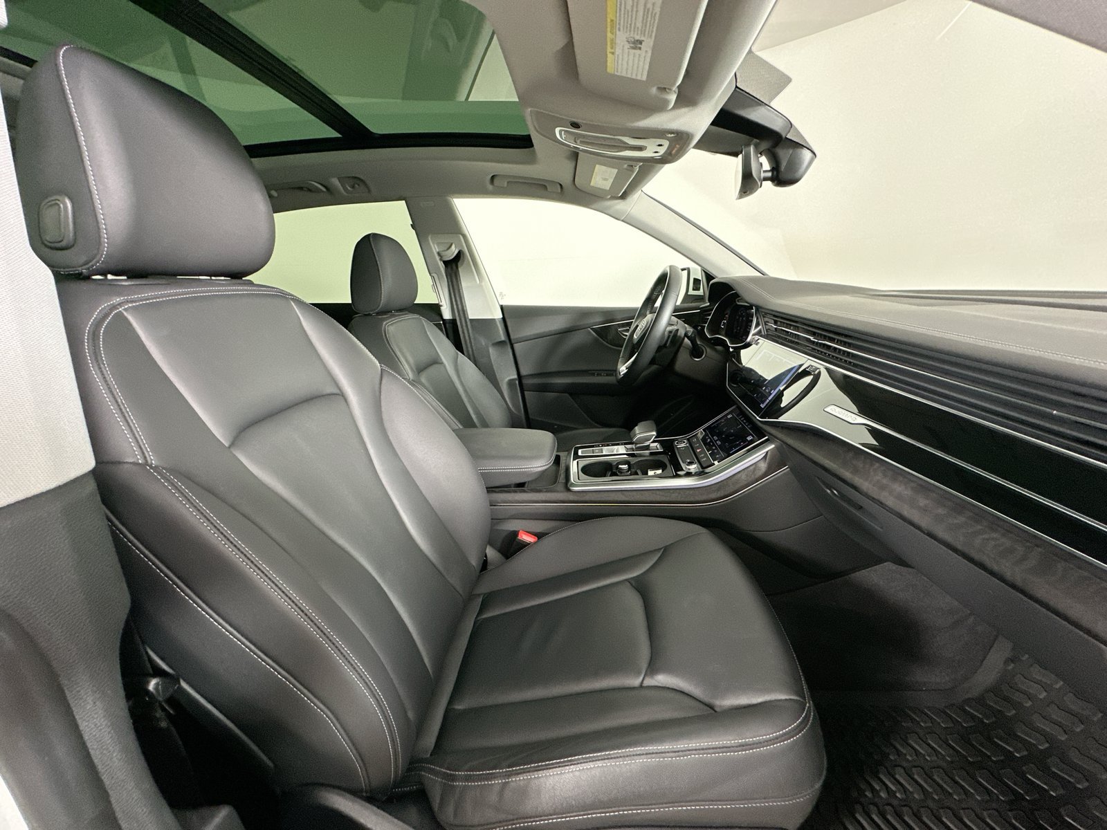Certified 2023 Audi Q8 Premium w/ Convenience Package AWD/4WD image 43