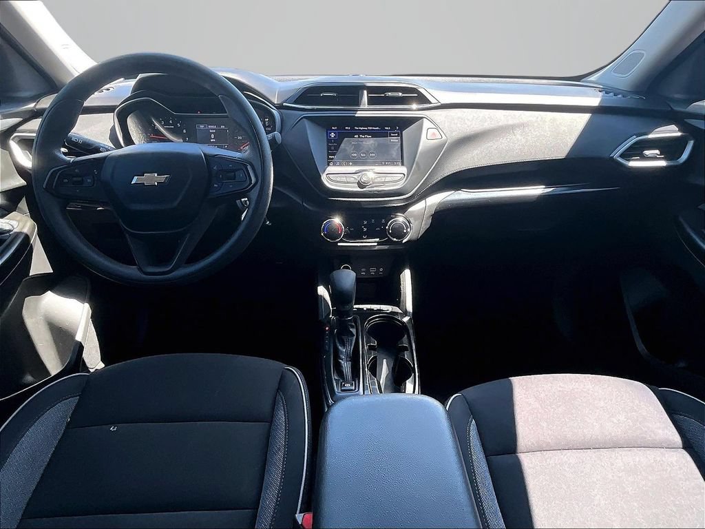 Used 2023 Chevrolet TrailBlazer LS AWD/4WD image 17
