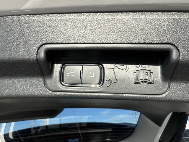 New 2026 Ford Explorer Active w/ Active Comfort Package RWD image 14