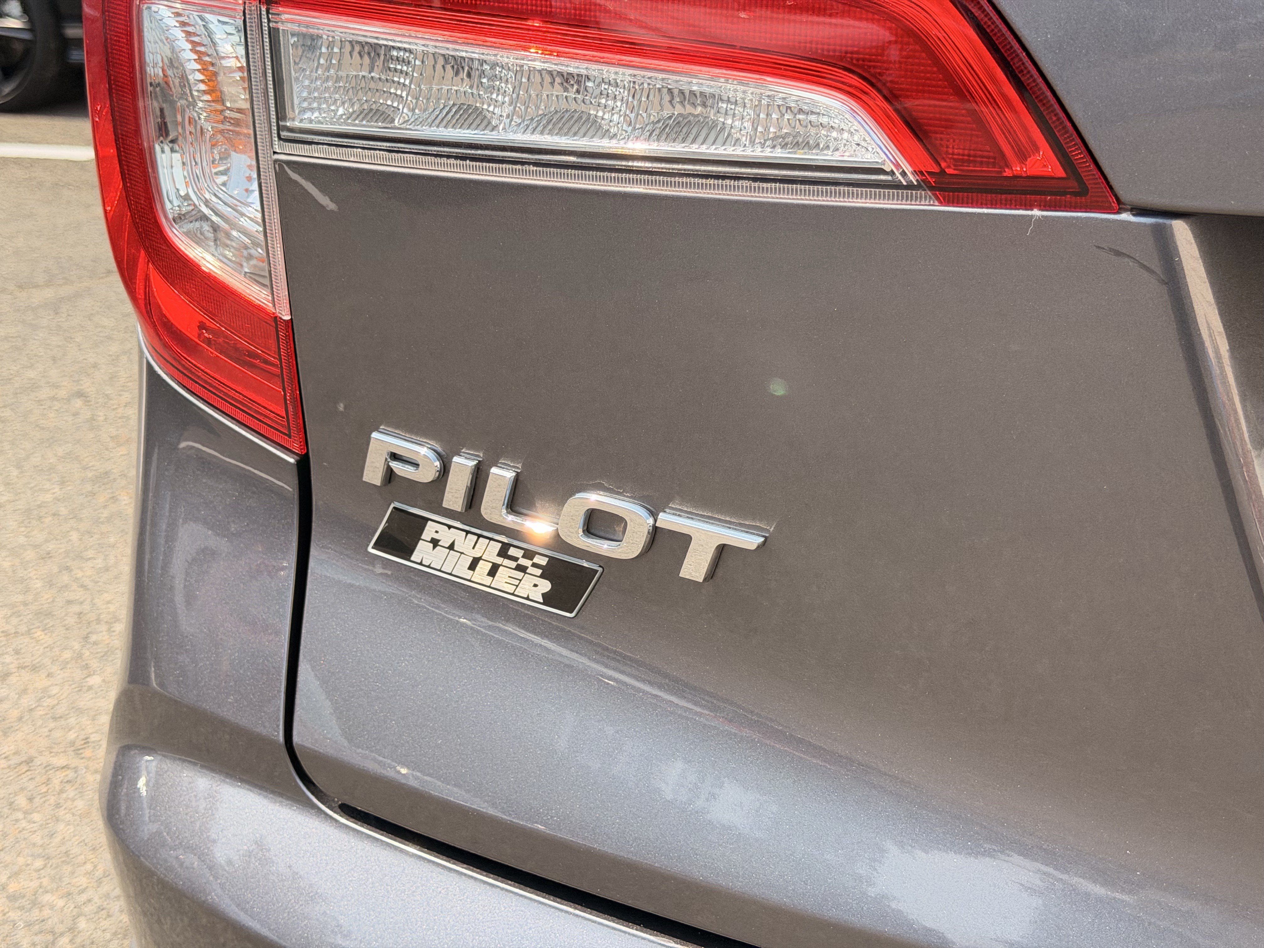 Certified 2021 Honda Pilot Touring image 28