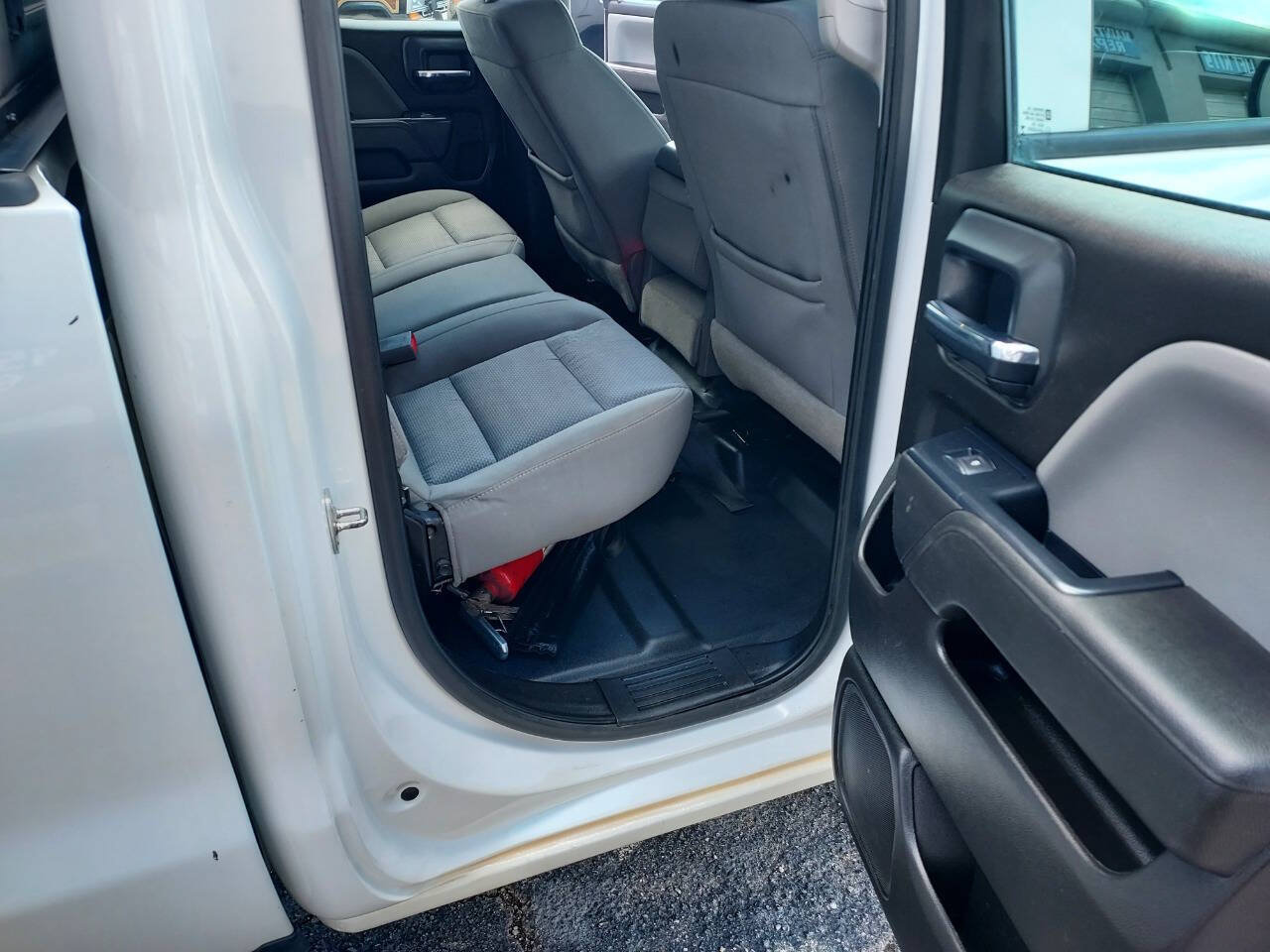 Used 2018 Chevrolet Silverado 1500 W/T image 21