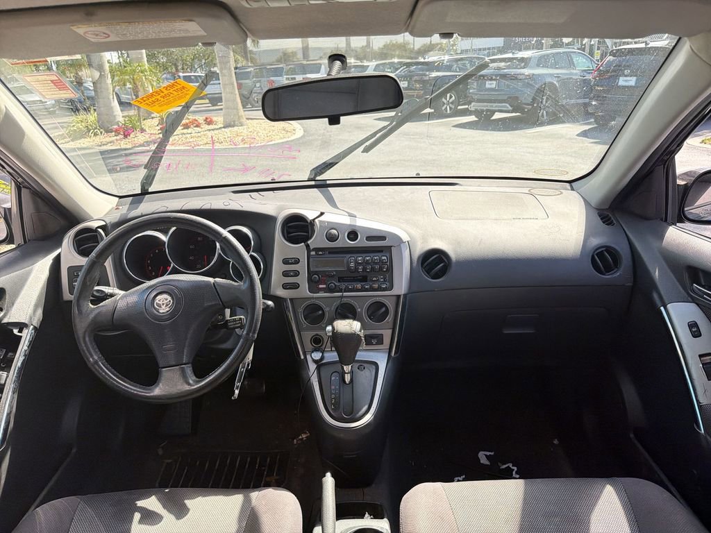 Used 2004 Toyota Matrix FWD image 10