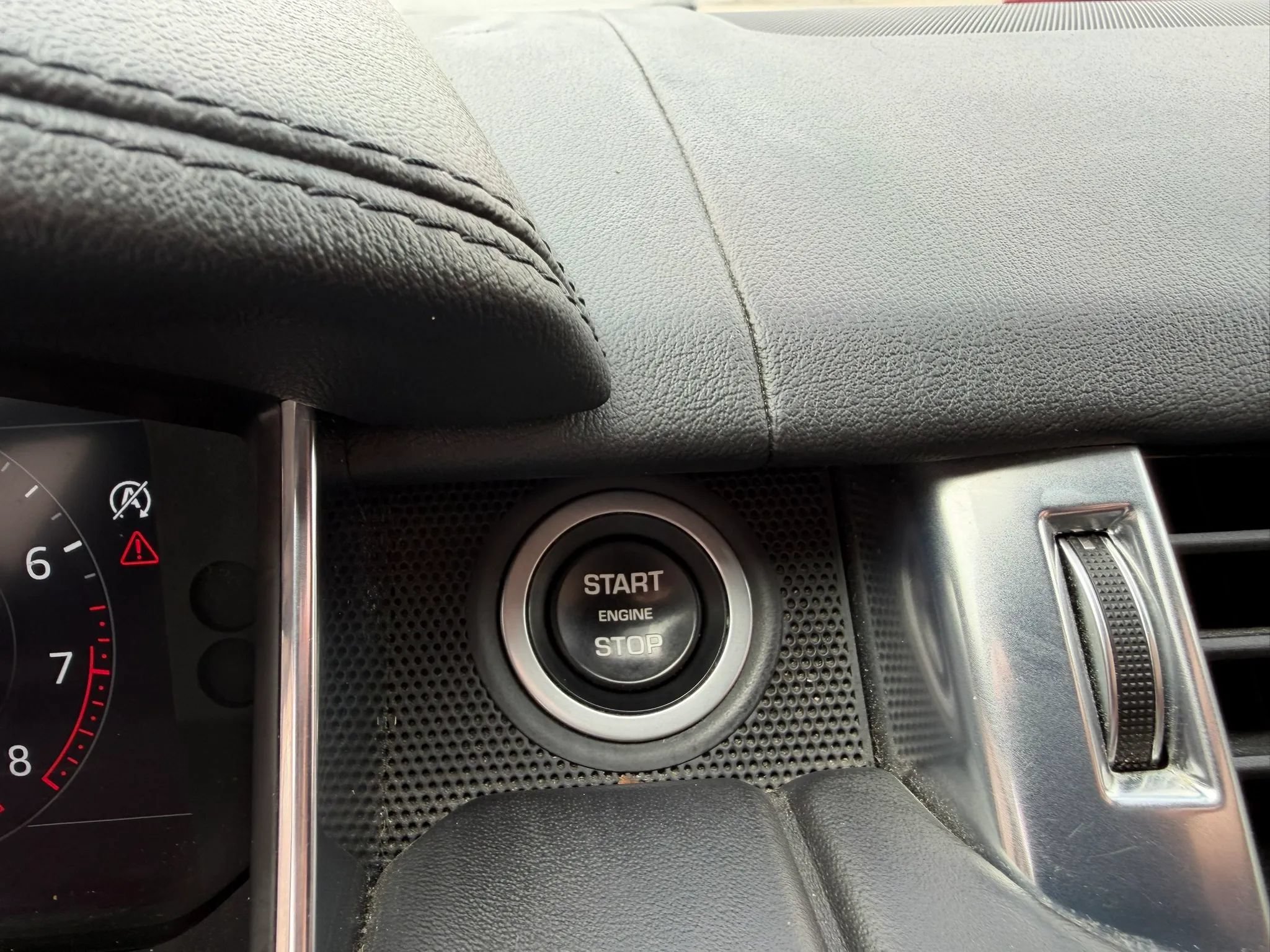 Used 2020 Land Rover Range Rover Sport HSE Dynamic AWD/4WD image 25