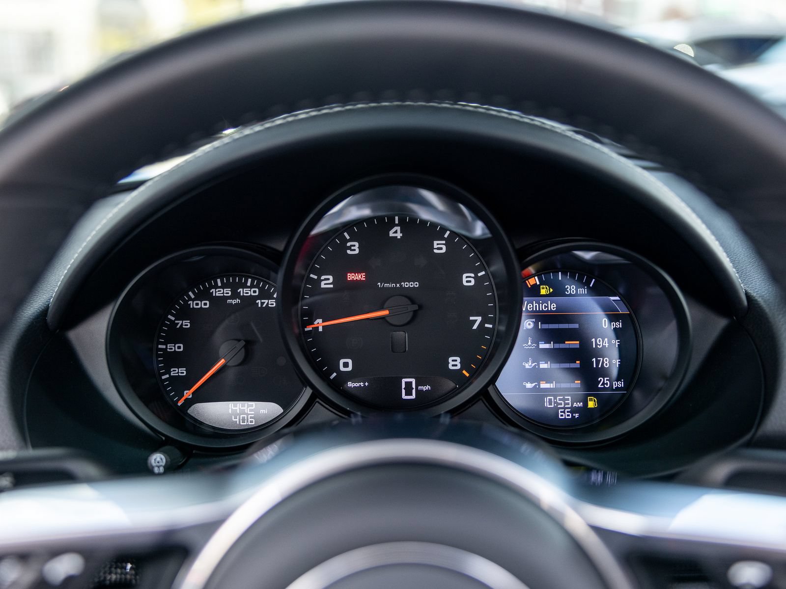 Certified 2024 Porsche 718 Boxster RWD image 27