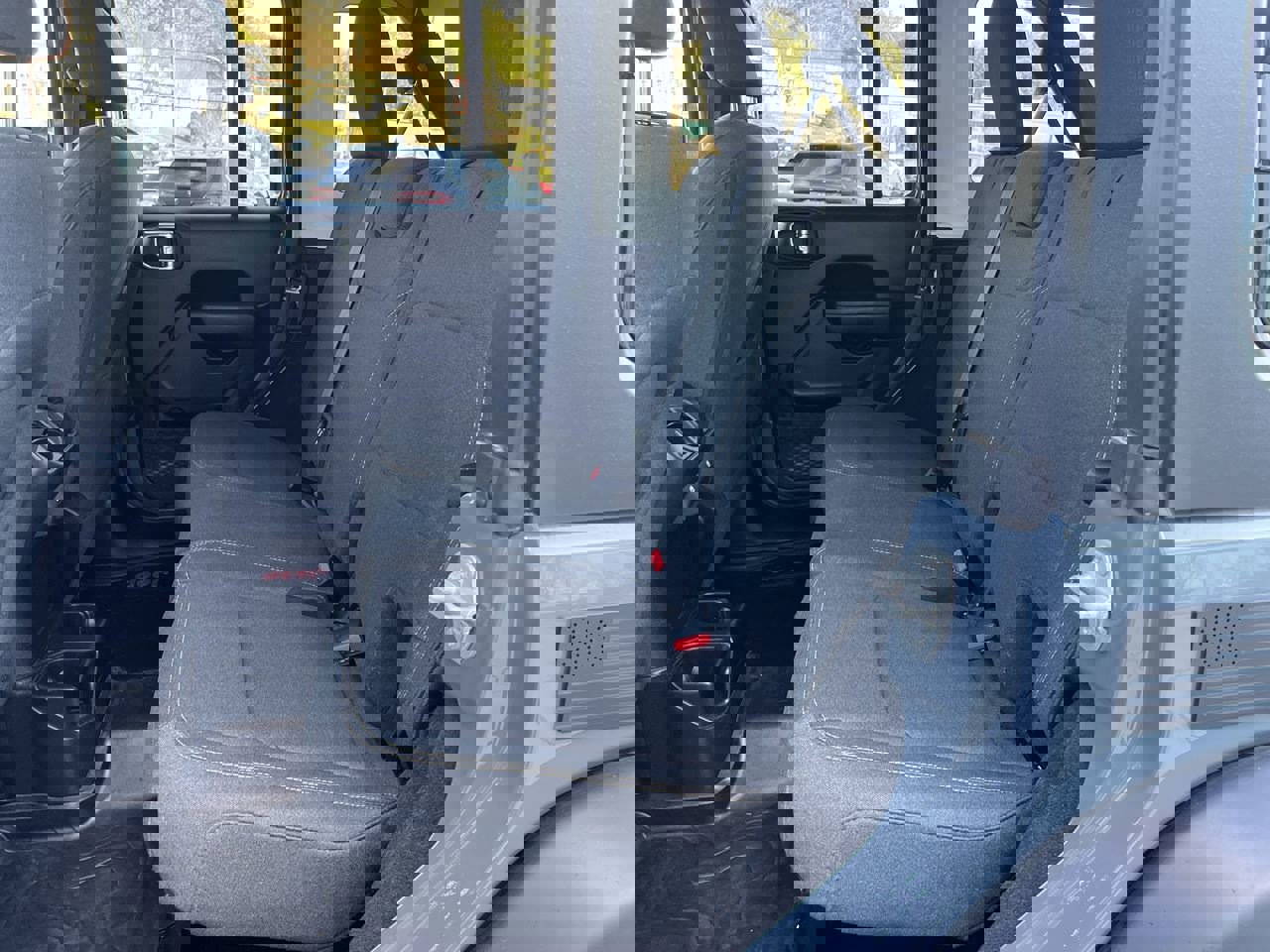 Used 2025 Jeep Wrangler Sport S image 29