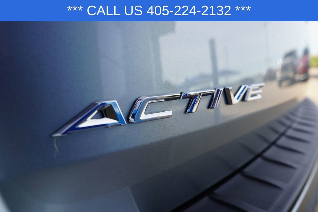 Used 2025 Ford Explorer Active w/ Active Comfort Package RWD image 7