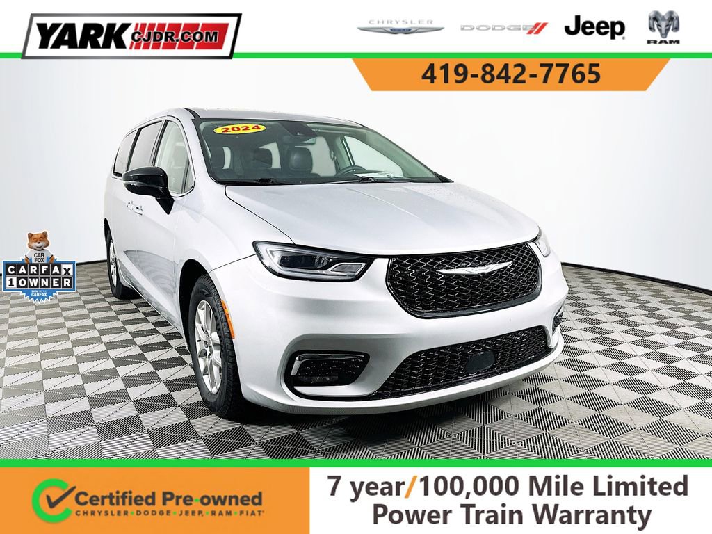 Certified 2024 Chrysler Pacifica Touring-L
