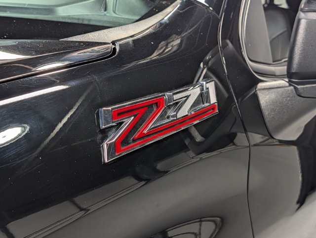 Certified 2024 Chevrolet Silverado 1500 LT Trail Boss w/ LT Trail Boss Premium Package AWD/4WD image 3