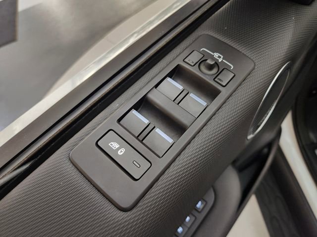 Used 2025 Land Rover Discovery Dynamic SE image 20