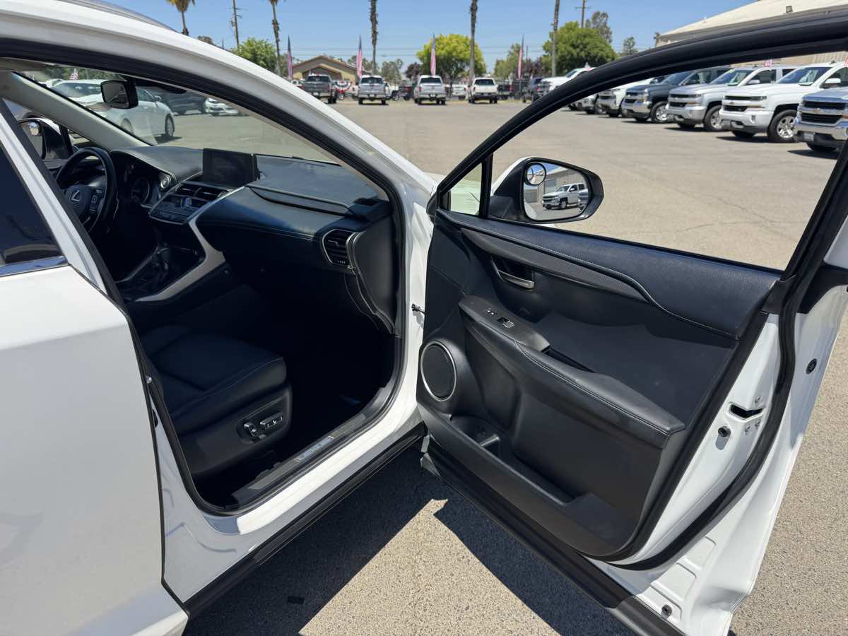 Used 2018 Lexus NX 300 FWD image 14