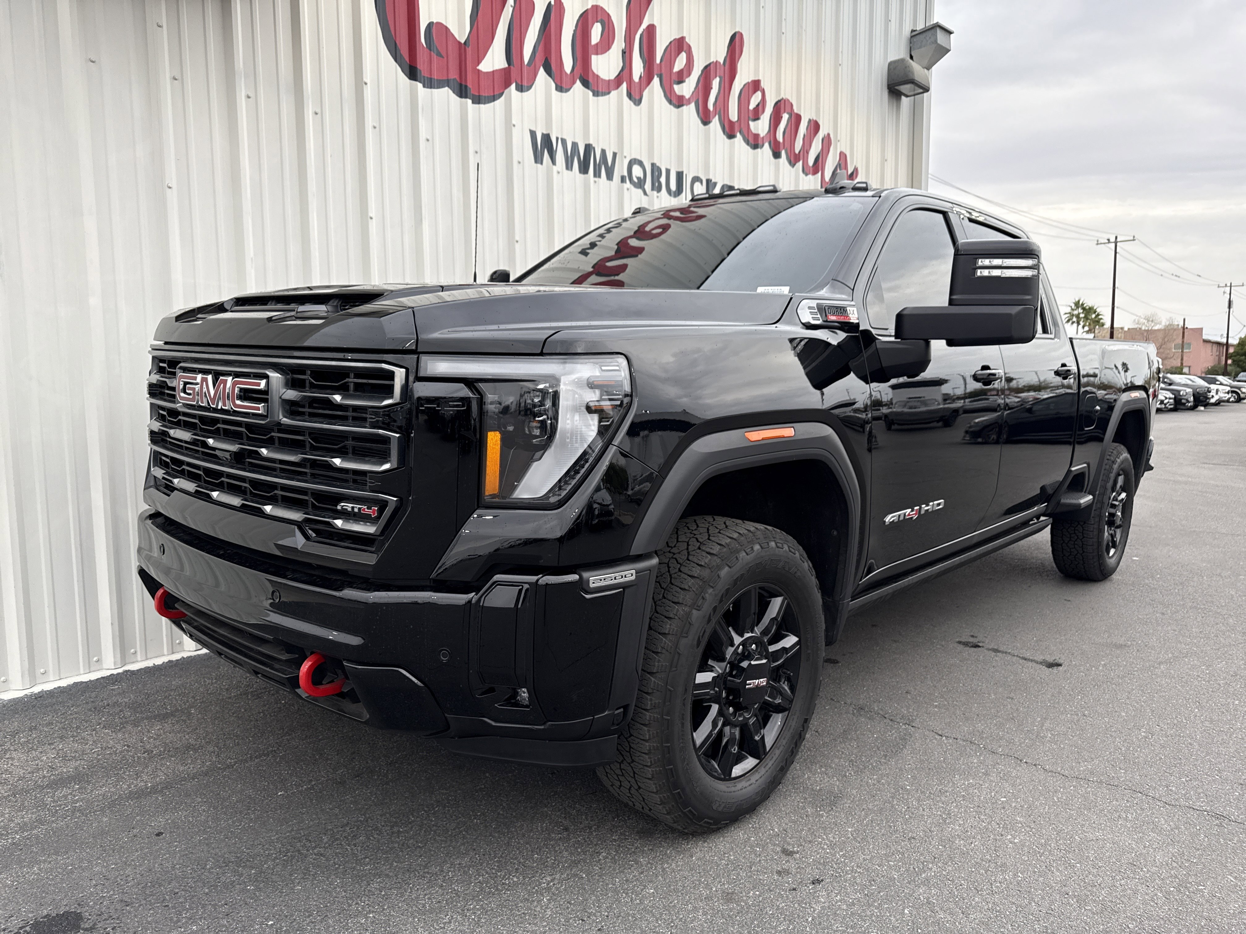 Used 2025 GMC Sierra 2500 AT4 w/ AT4 Premium Plus Package image 11