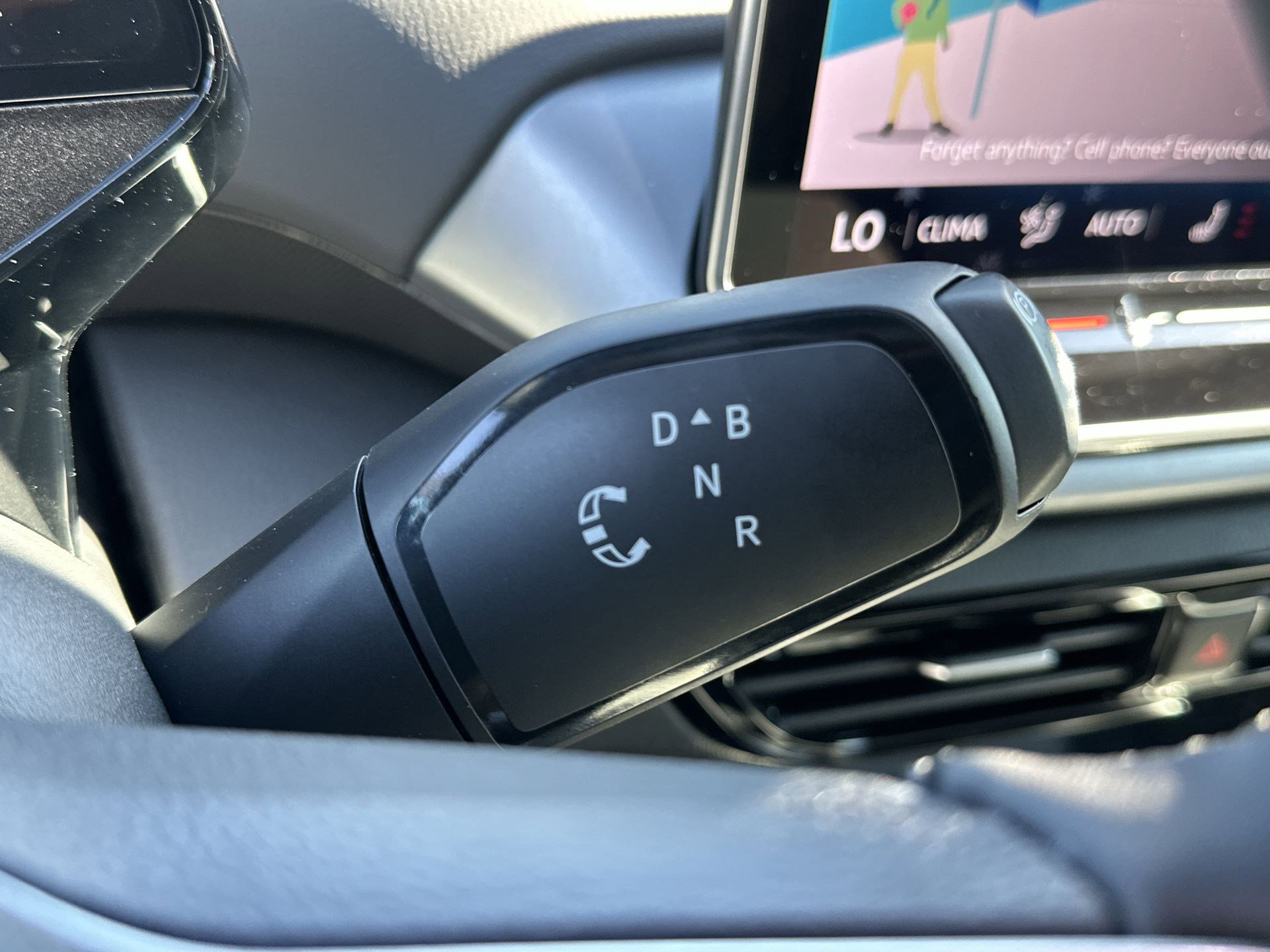 Used 2025 Volkswagen ID.4 Pro image 23