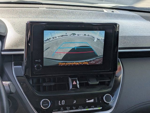 Used 2025 Toyota Corolla Cross LE image 23