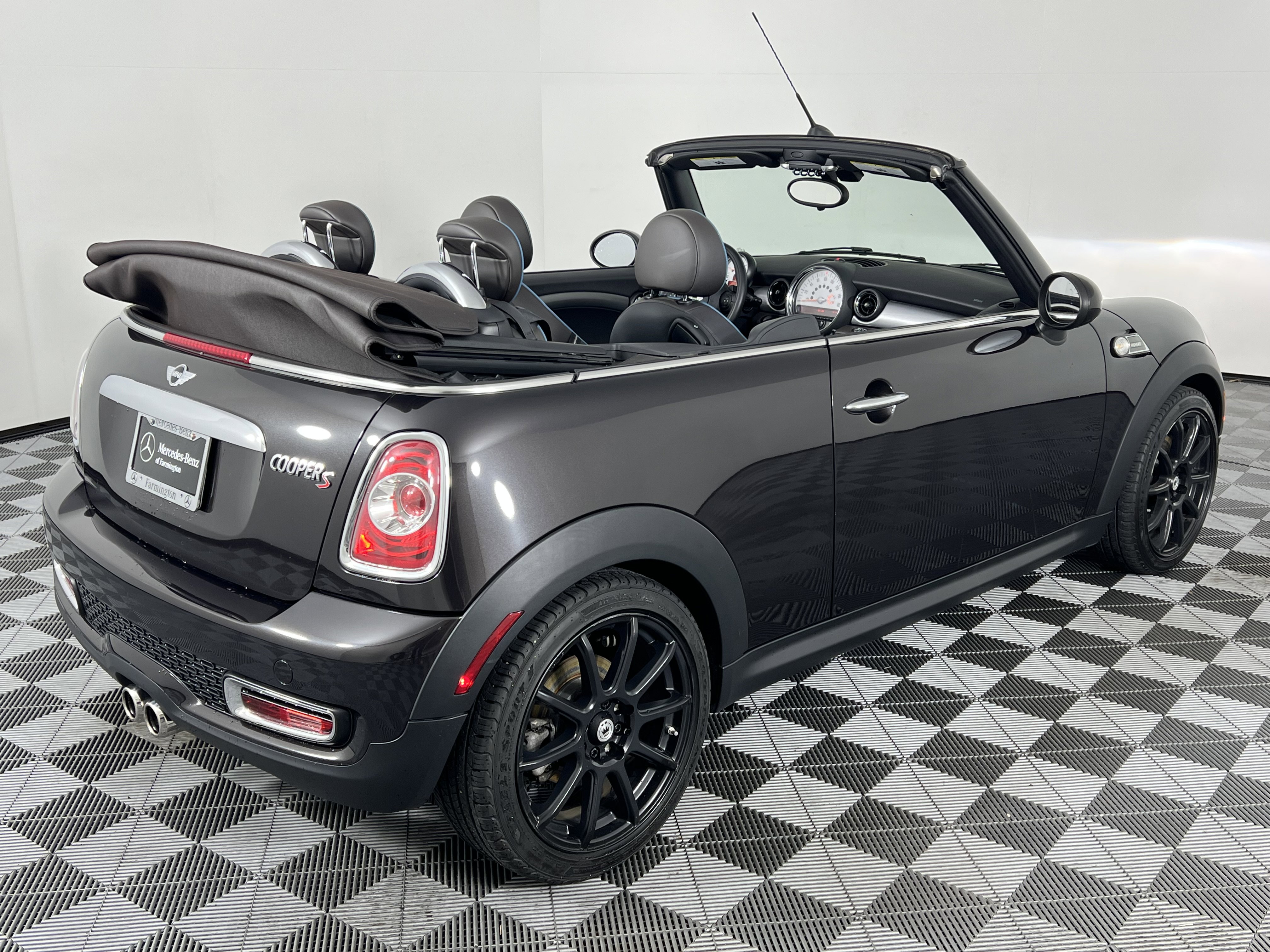 Used 2014 MINI Cooper S image 18