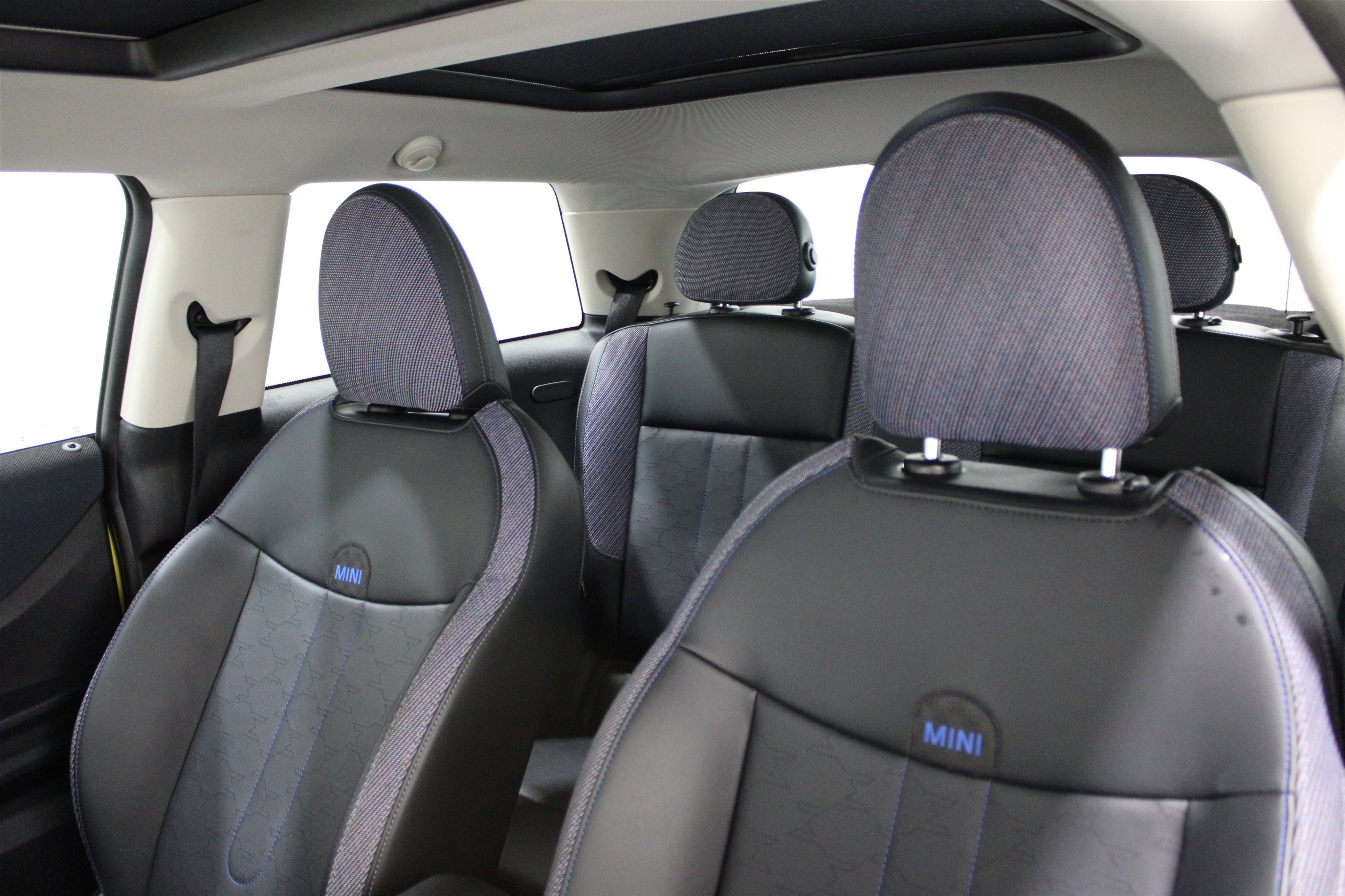 Used 2025 MINI Cooper S image 5