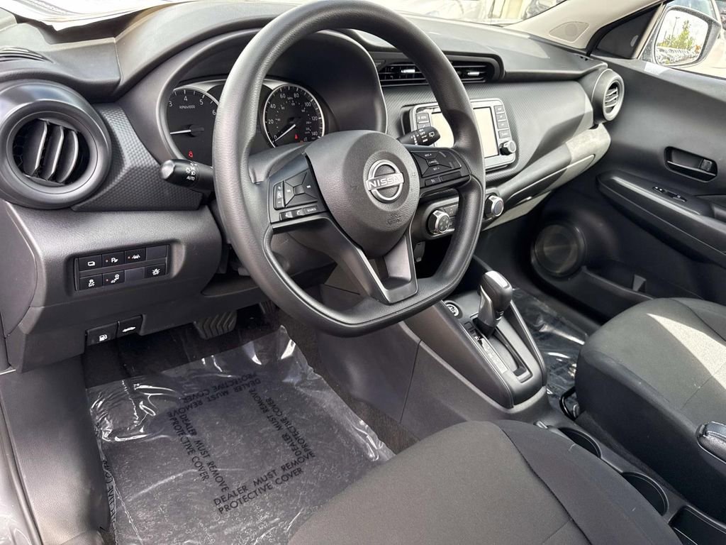 Certified 2025 Nissan Kicks Play S FWD image 21