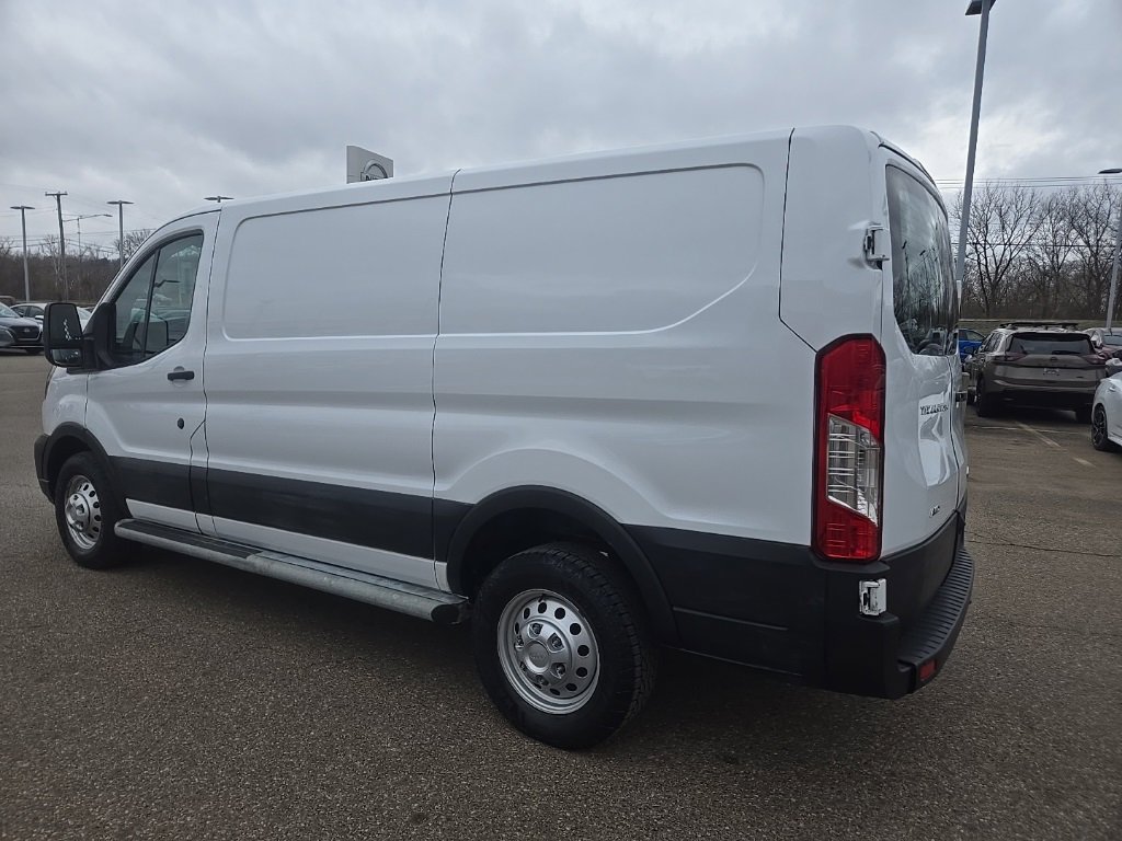 Used 2023 Ford Transit 250 Low Roof AWD w/ Exterior Upgrade Package image 5