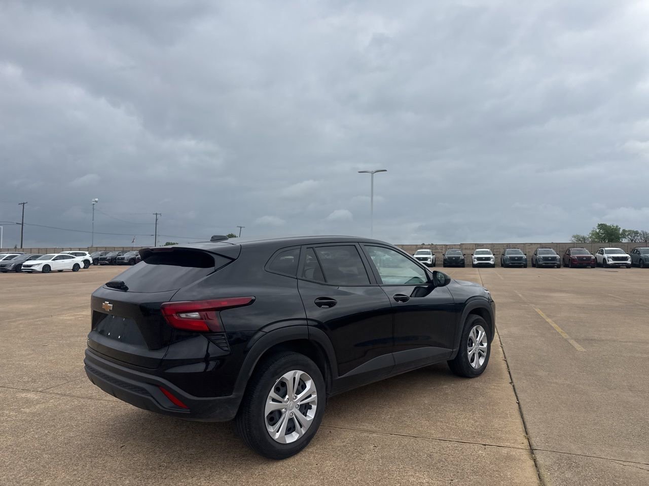 Used 2025 Chevrolet Trax LS image 20