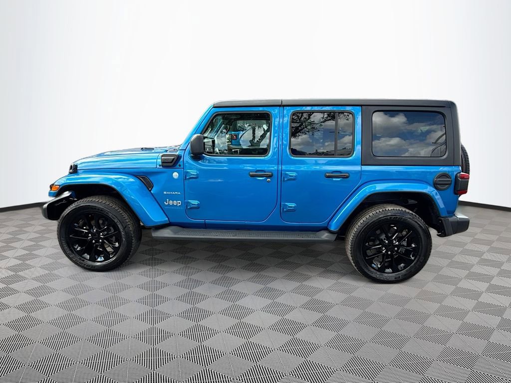 Used 2023 Jeep Wrangler Unlimited Sahara w/ Cold Weather Group image 9