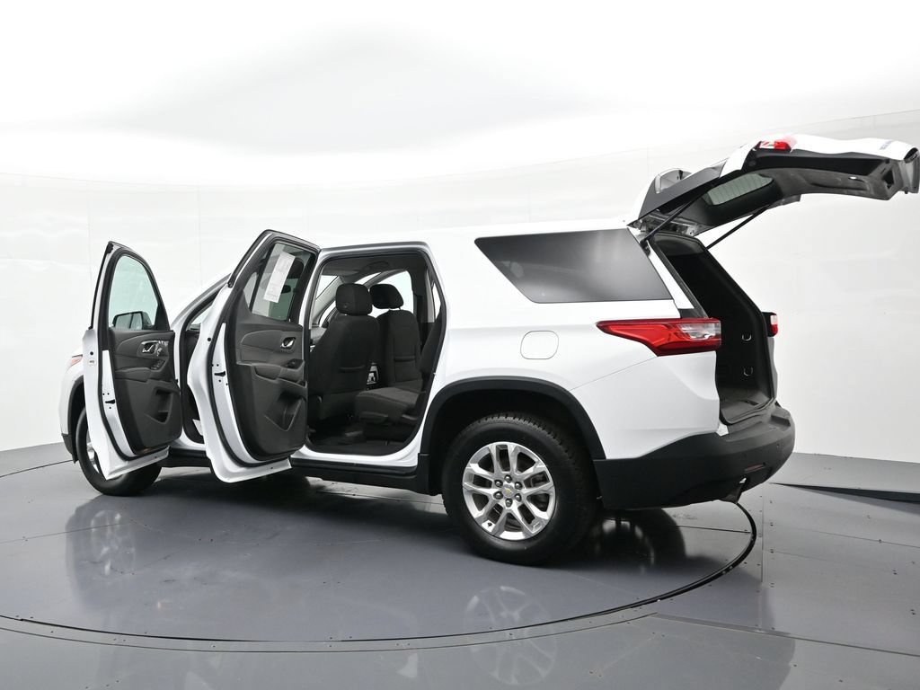 Used 2021 Chevrolet Traverse LS AWD/4WD image 31