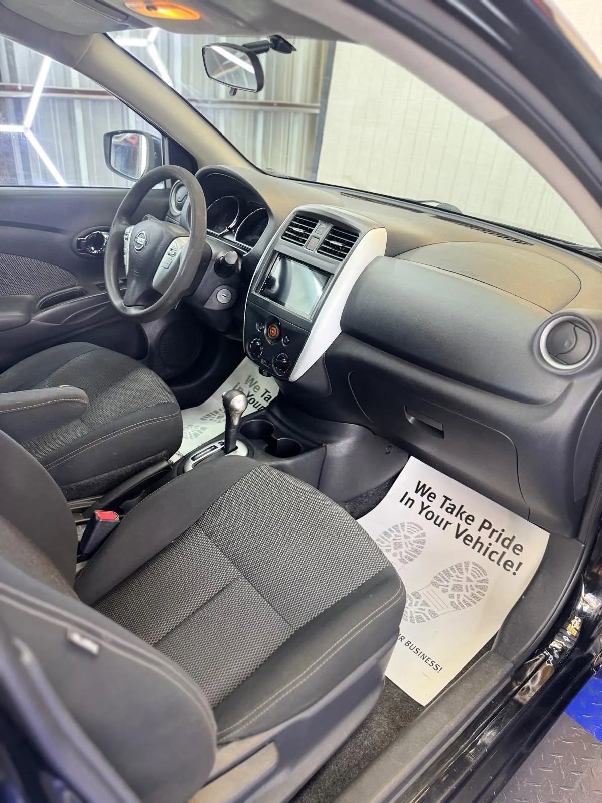 Used 2016 Nissan Versa SV image 27