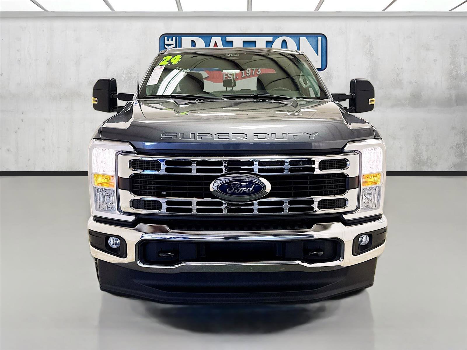 Used 2024 Ford F250 XLT AWD/4WD image 2