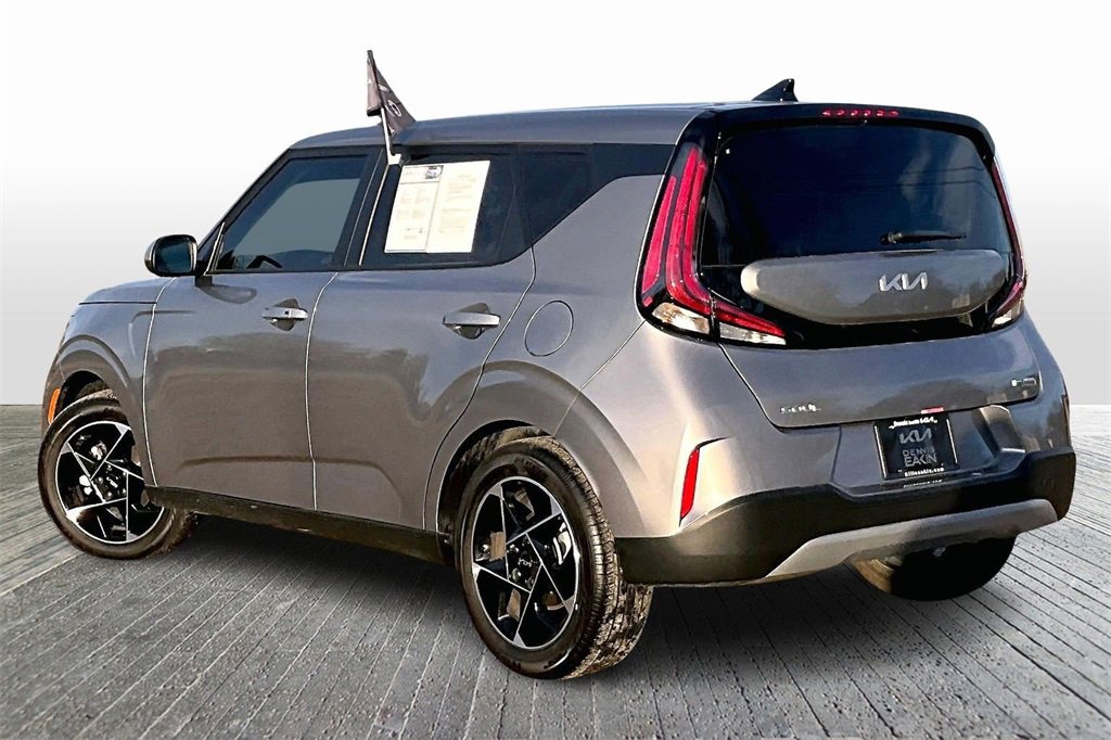 Certified 2025 Kia Soul EX image 12