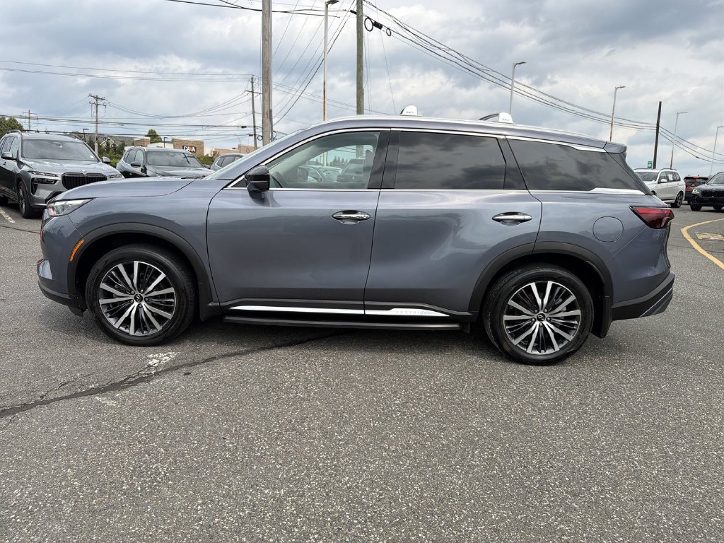Used 2023 INFINITI QX60 Sensory AWD/4WD image 11