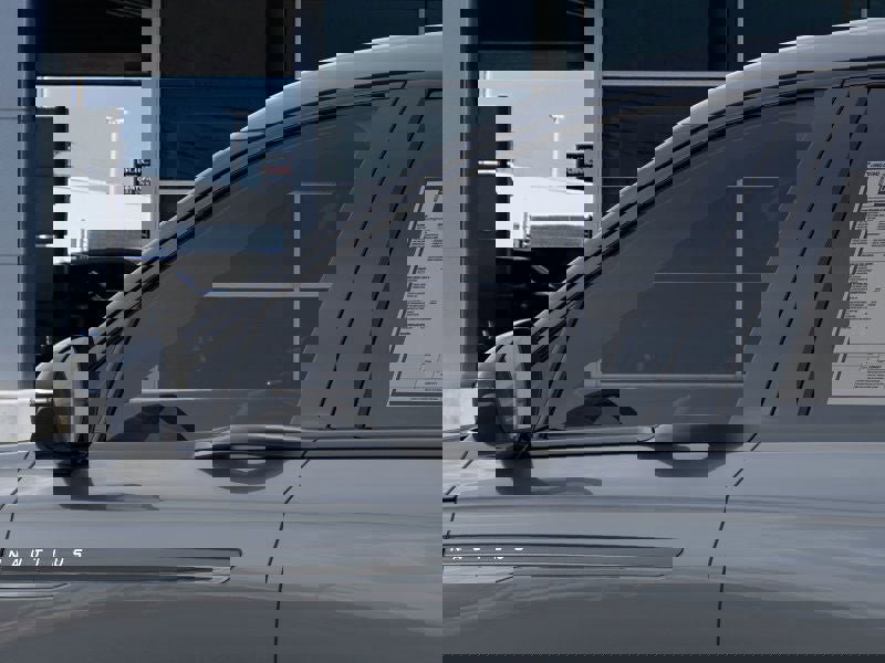 New 2025 Lincoln Nautilus Premier w/ Equipment Group 102A image 20