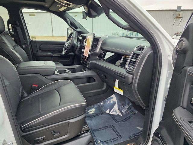 New 2025 RAM 2500 Limited AWD/4WD image 17