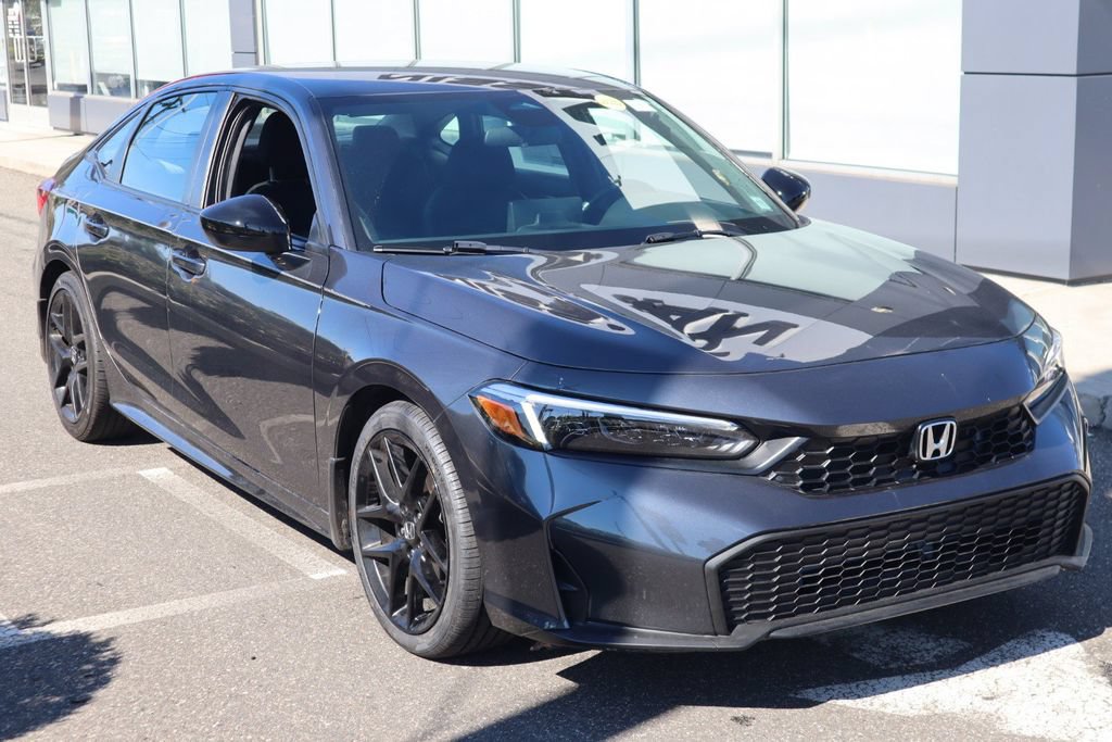 Used 2025 Honda Civic Sport image 4