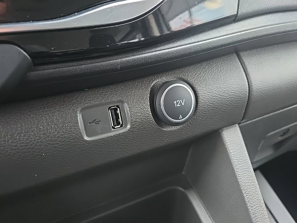 Used 2023 Ford Transit 350 XLT image 57