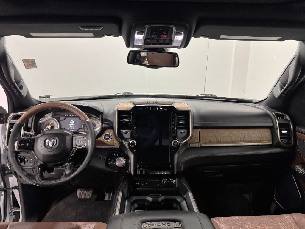 Used 2019 RAM 1500 Limited AWD/4WD image 2
