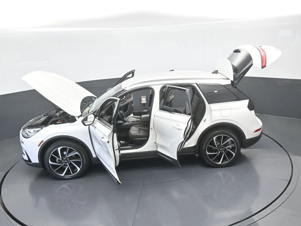 Used 2023 Lincoln Corsair Reserve AWD/4WD image 62
