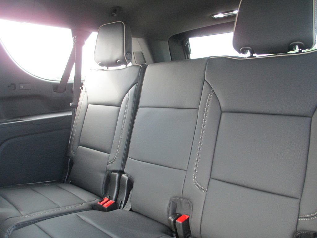 New 2026 GMC Yukon XL Elevation w/ Elevation Premium Package AWD/4WD image 13