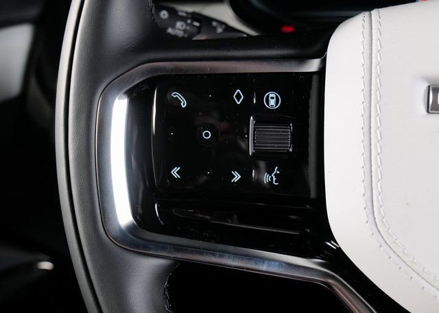 New 2025 Land Rover Range Rover Sport SE image 18