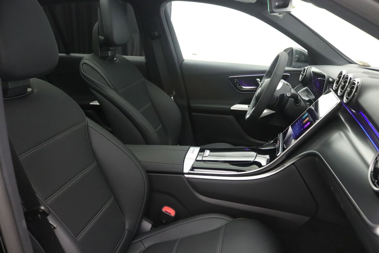 New 2026 Mercedes-Benz GLC 300 image 9