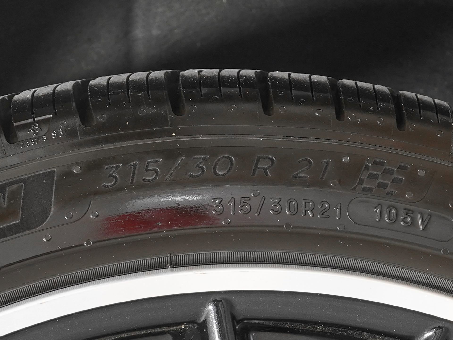 Used 2021 Porsche Panamera image 32